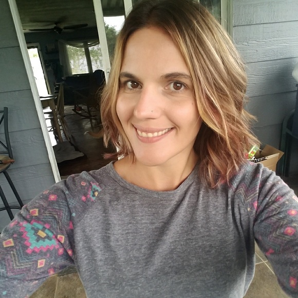 Meet your Posher, Erica - Picture 1 of 1